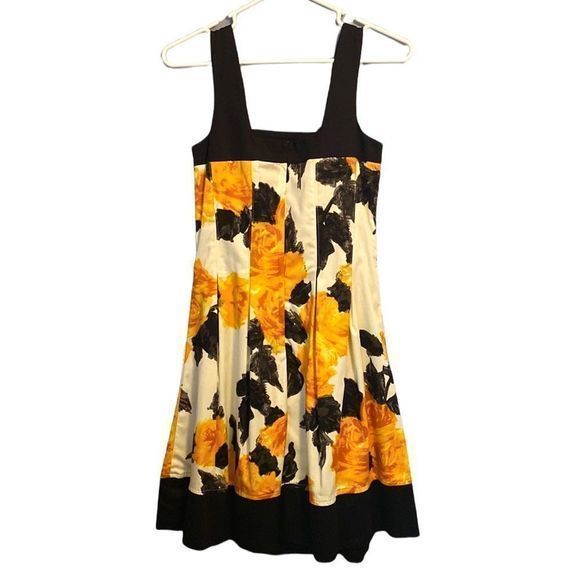 Corey P Sleeveless Dress‎ - Picture 2 of 9